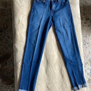 Judy blue boyfriend type fit raw cuffed hem jean 5/27